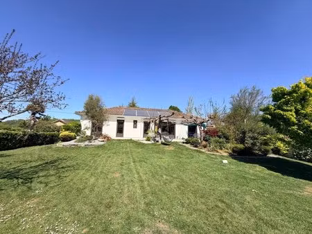 maison familialle avec bureau  suite indépendante et jardin d'exception