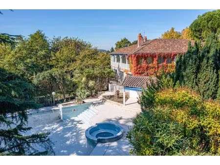 villa de caractère à vendre à pujols