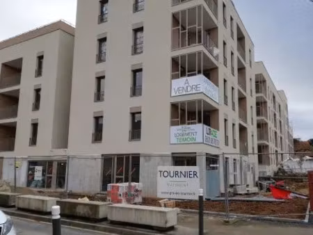 location appartement 3 pièces 65 m² à villefranche-sur-saône (69400)