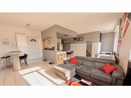 vente appartement 2 pièces 65 m² à saint-clair-de-la-tour (38110)  175 000 €