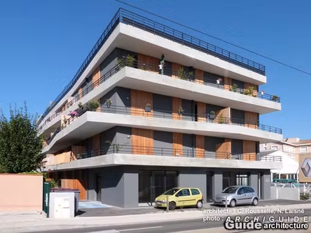 appt t2 en rdj dans petite residence securisee au pied du tr