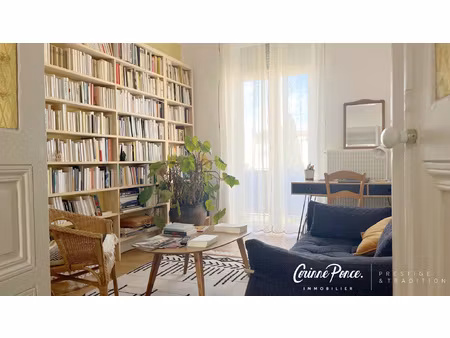 nimes prefecture appartement p4 bourgeois entierement renove