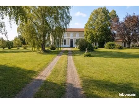 maison 14 pièces 294 m²