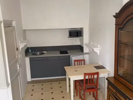 loue t2 meublé centre ville