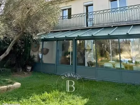 propriété 8 pièces 220 m²