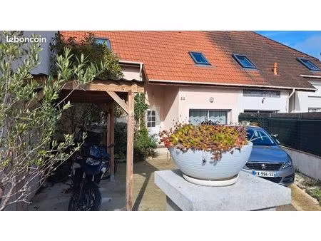 maison 4 pièces 85 m²