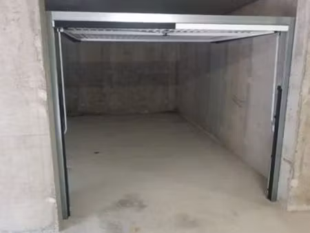 location garage sous-sol 17m2