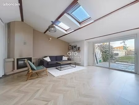 maison 6 pièces 100 m²