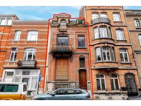 belle maison unifamiliale à rénover