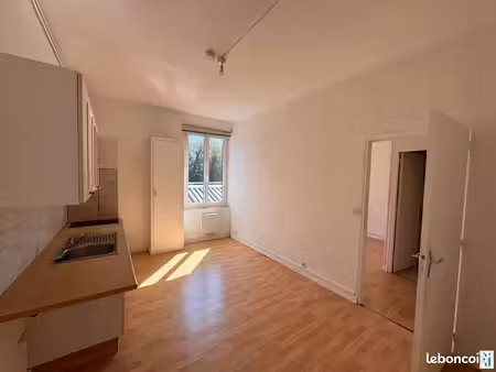 studio 1 pièce 29 m²