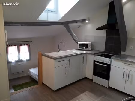 location t1 semi-équipé