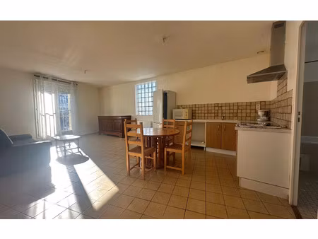 location appartement  58 m² t-2 à lit-et-mixe  600 €