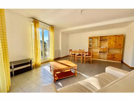 location appartement  80 m² t-3 à lit-et-mixe  750 €