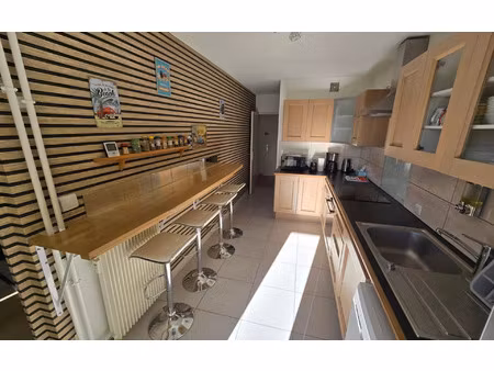 location appartement  101.83 m² t-5 à narbonne  950 €