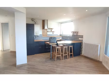 location appartement  54.38 m² t-3 à tarbes  615 €