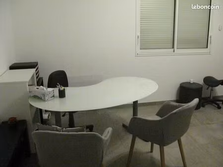 peaugres (07340) loue bureau toute activité libérale