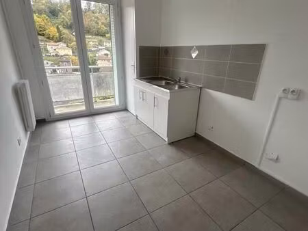 appartement 4 pièces 76 m²