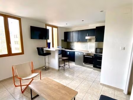 location t2 centre narbonne meublé tout confort disponible à partir du 1er mai 2026