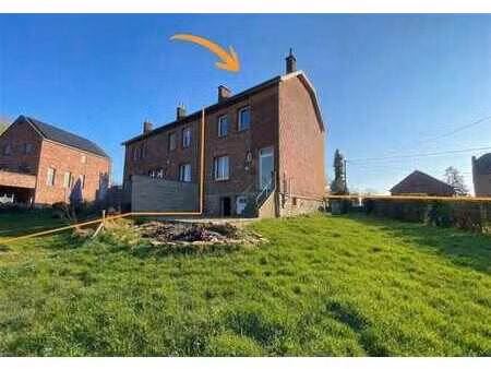 au coeur de feschaux  dans cadre verdoyant et à proximité de