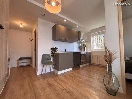 studio 2 pièces 31 m²
