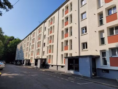 appartement 4 pièces 68 m²