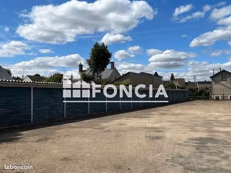 parking 12 m² orleans