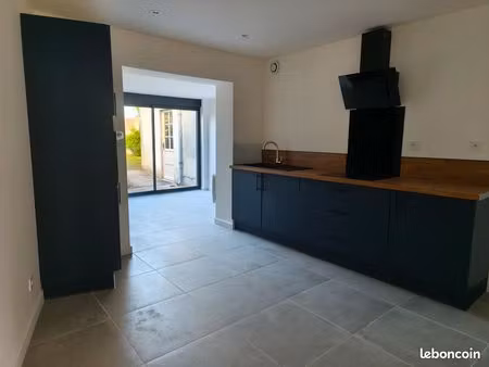 maison t4 de 89 m2 - entièrement rénovée - jardin clos - annezin