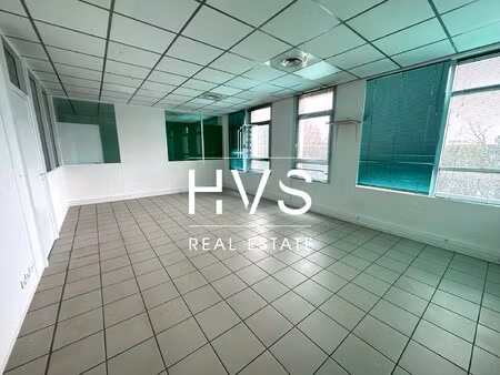 location local professionnel 102m² aix en provence 13290