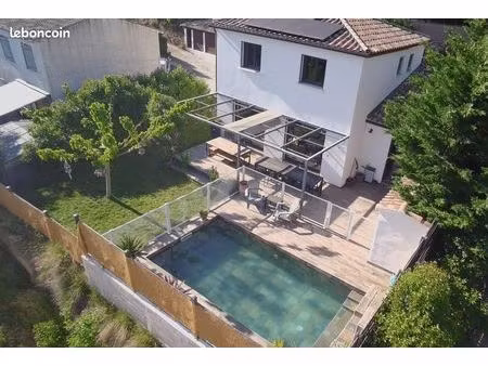 villa 2018 - 4/5ch - piscine  jacuzzi & cascade -sans vis-à-vis - accès autoroute rapide