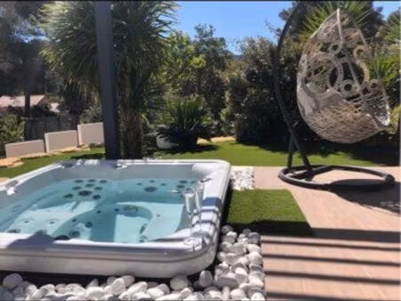 gemenos villa contemporaine récente