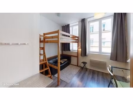 studio 1 pièce 19 m²