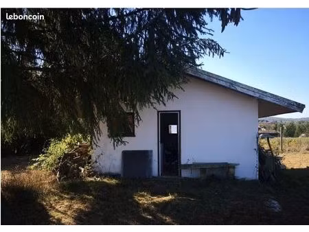 amoureux nature  abri de jardin de 25m2 sur verger clôturé de 4435m2 en zone agricole