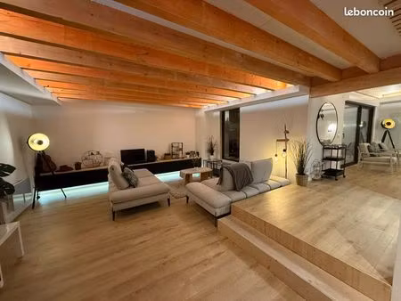 triplex vue dégagée  176 m² possible