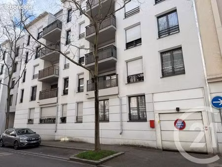 parking 15 m² lyon