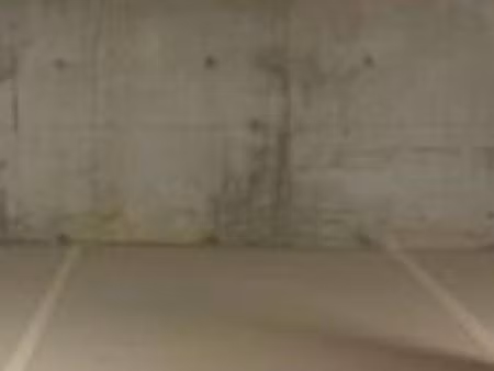 place de stationnement en sous sol securisé