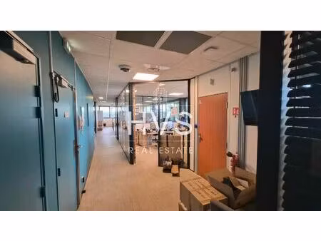 achat local professionnel 390m²