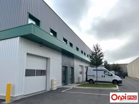 local d'activité 154 m²