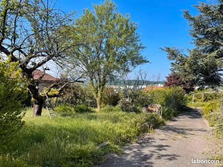 terrain 700 m² grigny