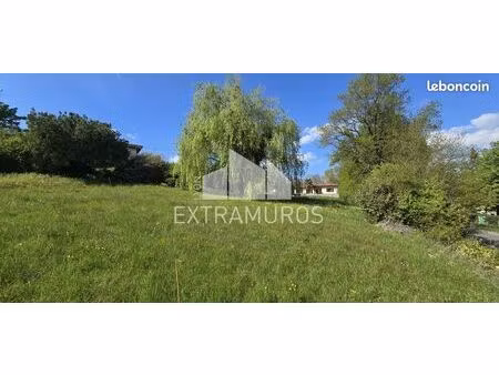 terrain 656 m² savigny