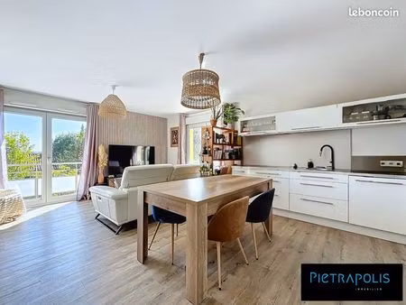 appartement 3 pièces 67 m²