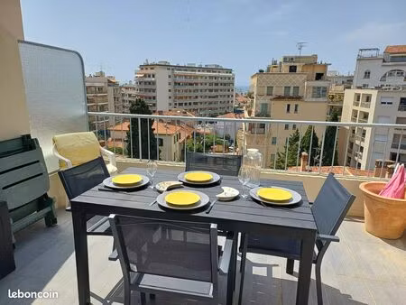 grand studio 32m2 + terrasse 12m2