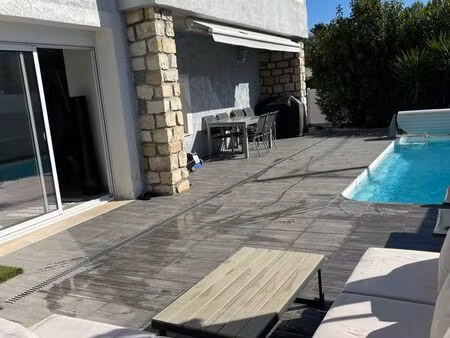 jolie maison de 133m2 sur un terrain de 365m2 avec piscine