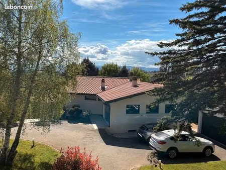 maison saint-cyr-au-mont-d'or avec piscine et vue dégagée