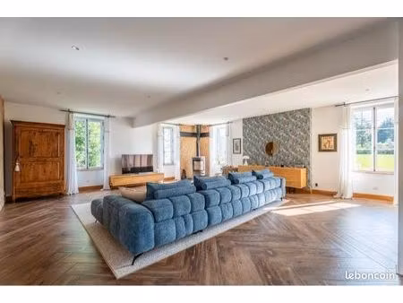 maison en pierres 207 m2