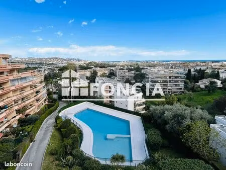 studio 1 pièce 30 m²