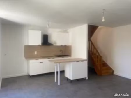 appartement t3 en duplex a balsieges