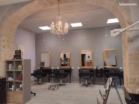 fond de commerce à vendre: salon de coiffure