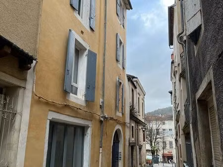 local commercial cahors centre 50 m2