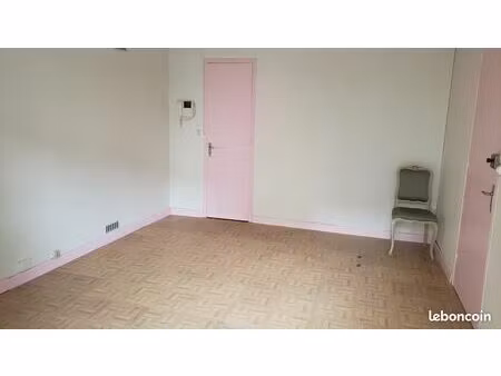 local commercial / garde meuble