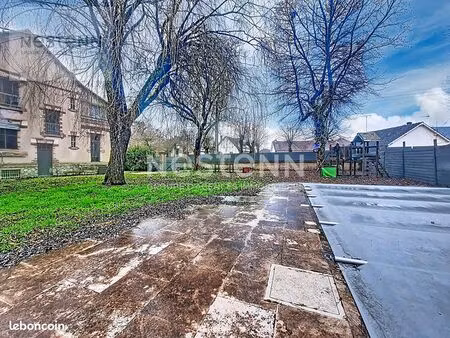 maison 7 pièces 185 m²